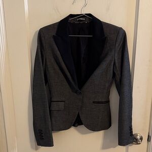 Womens Express Fitted Gray Blazer with Black Trim-Sz 0